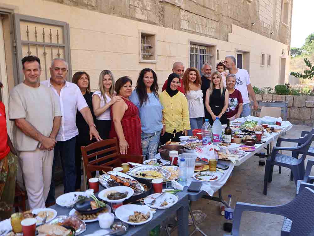 الشبانية تجمع الإعلاميين والأصدقاء من مختلف الطوائف والمناطق تحت شعار المحبة